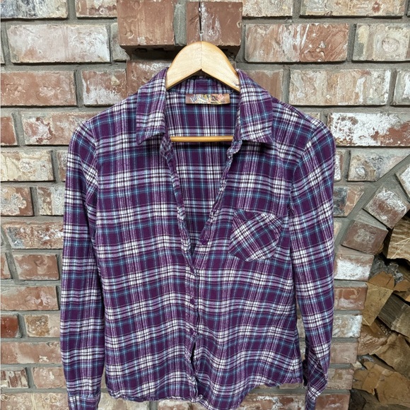 Ladies Wallflower Cotton Button-Down - Picture 1 of 3